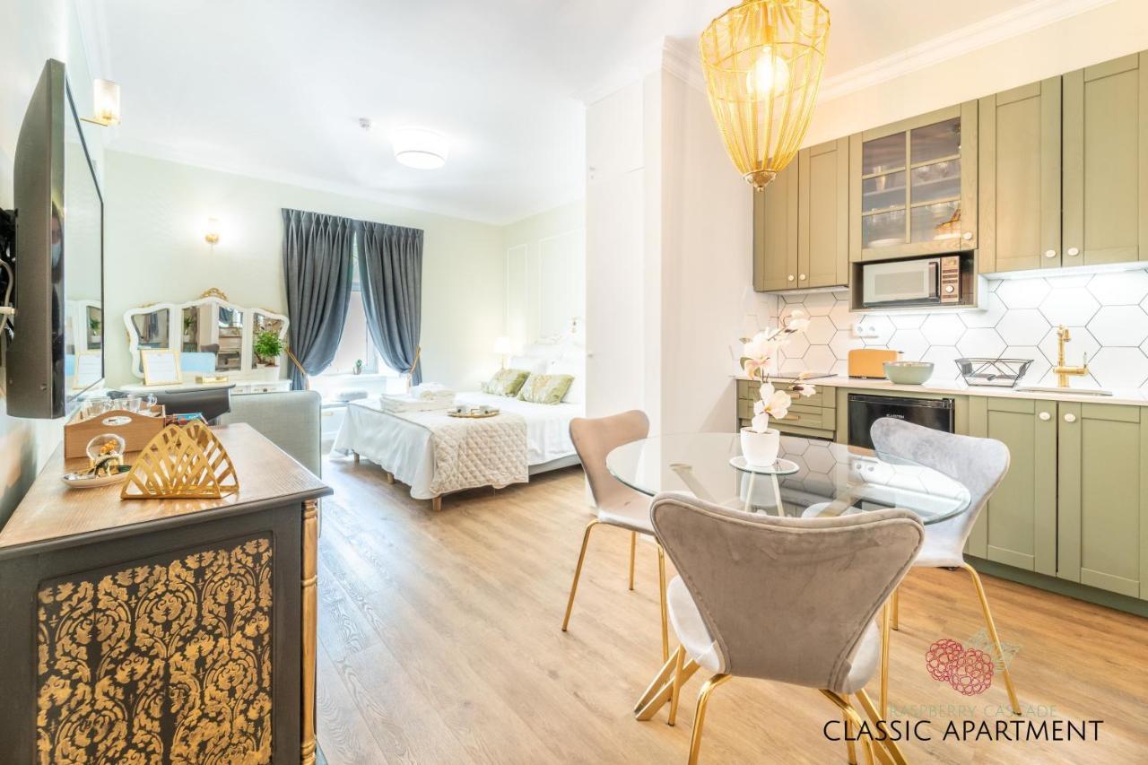 פארו 7 Styles Apartments By Raspberry Cascade מראה חיצוני תמונה