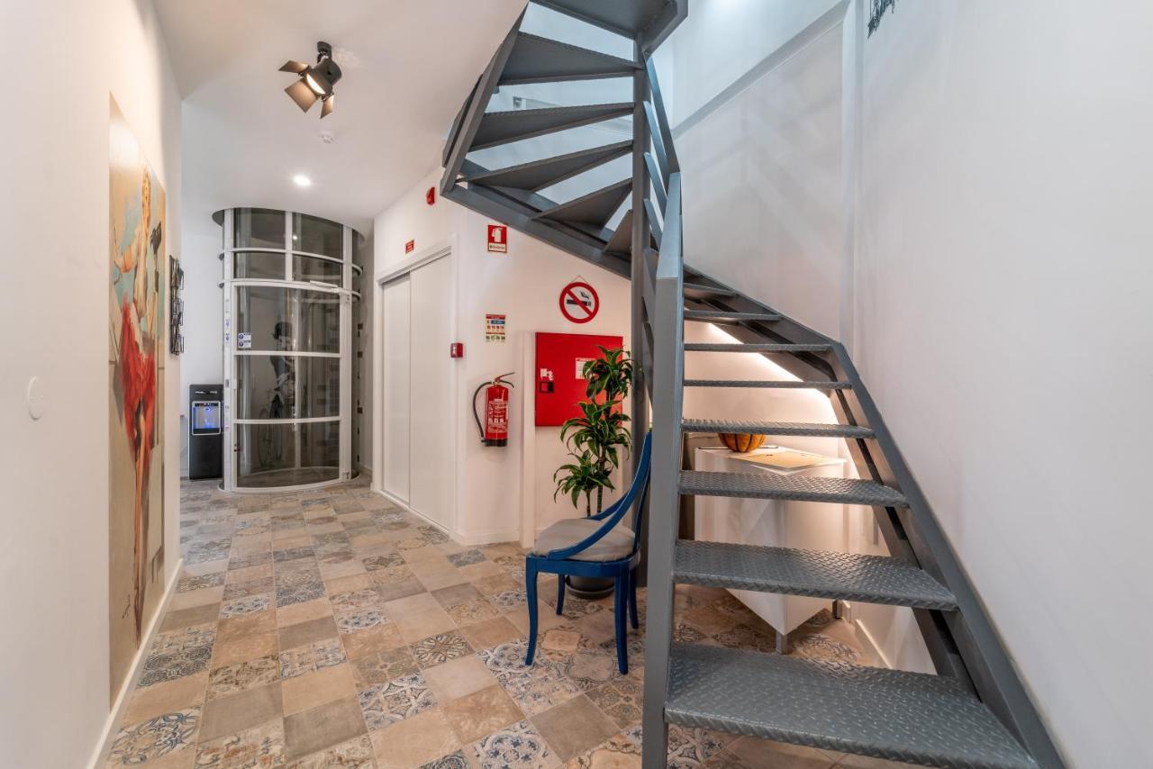 פארו 7 Styles Apartments By Raspberry Cascade מראה חיצוני תמונה