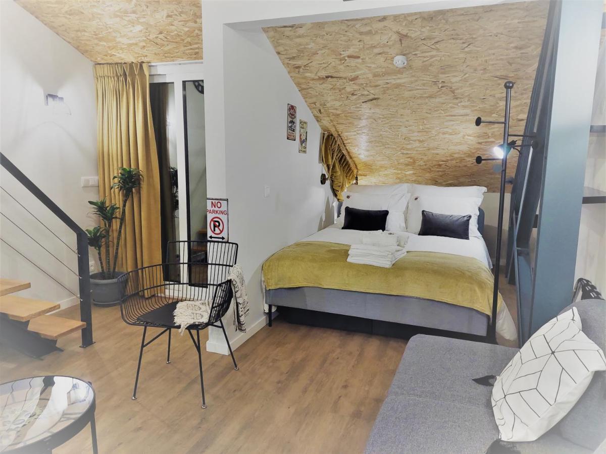 פארו 7 Styles Apartments By Raspberry Cascade מראה חיצוני תמונה