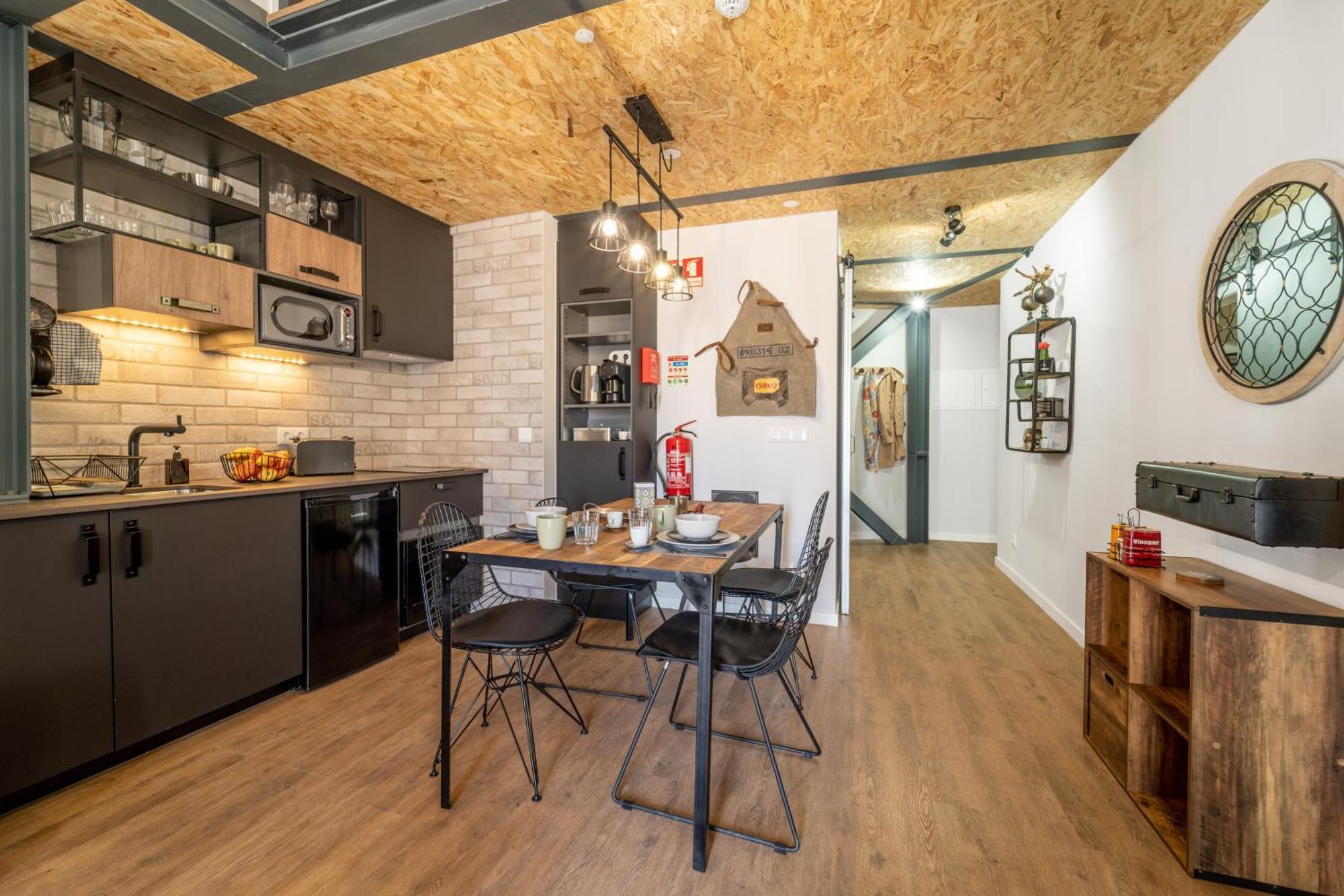 פארו 7 Styles Apartments By Raspberry Cascade חדר תמונה